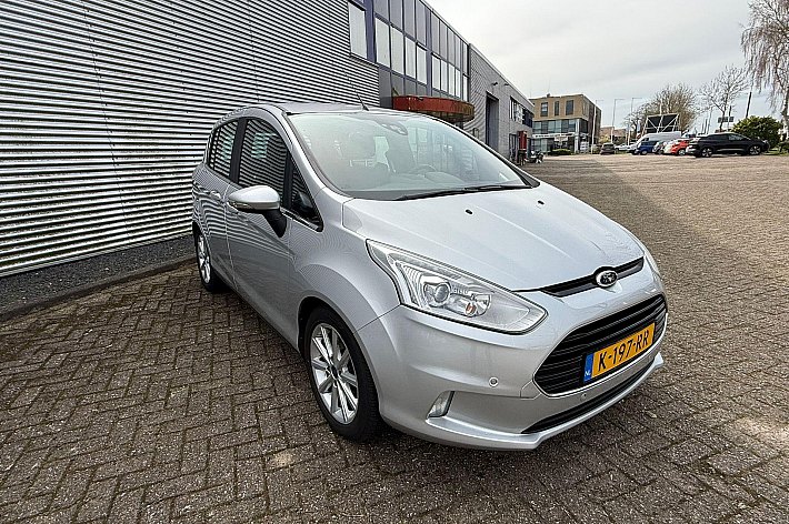 Ford B-MAX 1.0 EcoBoost Titanium , CLIMA, CRUISE CONTROLE,TREKHAAK,  ACHTERUITRIJ CAMERA, NAVI, PDC VOOR EN ACHTER, 100% ONDERHOUDEN, BOEKJES AANWEZIG, SUPER NETTE EN PERFECT RIJDENDE AUTO