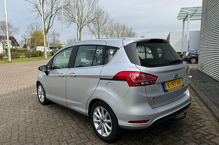 Ford B-MAX 1.0 EcoBoost Titanium , CLIMA, CRUISE CONTROLE,TREKHAAK,  ACHTERUITRIJ CAMERA, NAVI, PDC VOOR EN ACHTER, 100% ONDERHOUDEN, BOEKJES AANWEZIG, SUPER NETTE EN PERFECT RIJDENDE AUTO