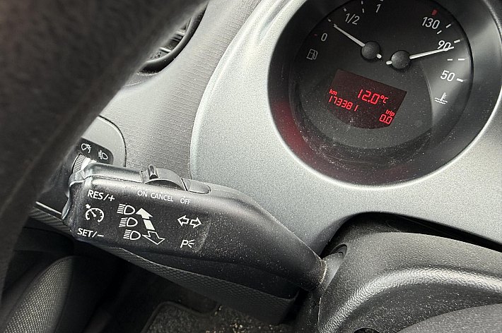 SEAT Altea XL 1.6 Clubstyle , AIRCO, CRUISE CONTROLE, TREKHAAK, ELECT RAMEN EN SPIEGELS, 173.381 KM NAP, BOEKJES , ZEER NETTE EN GOED RIJDENDE ALTEA XL, DISTRIBUTIE REEDS VERVANGEN