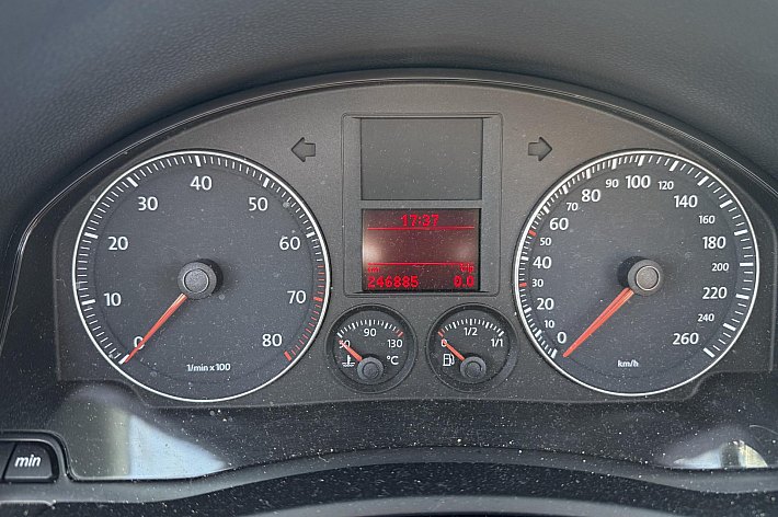 Volkswagen Eos 2.0-16v FSI , CABRIO, AIRCO, CRUISE CONTROLE, PDC, LEDER, DAK WERKT GOED, ZELF NETJES MAKEN, INTERIEUR NIET NETJES, STAAT GOED OP DE BANDEN, LOOPT, RIJDT EN SCHAKELT, LEUKE AUTO OM DE PUNTJES OP DE I TE ZETTEN, ZO INGERUILD ZO WEER WEG VOOR MOOIE MEENEEMP