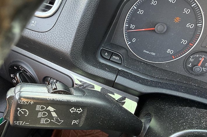 Volkswagen Eos 2.0-16v FSI , CABRIO, AIRCO, CRUISE CONTROLE, PDC, LEDER, DAK WERKT GOED, ZELF NETJES MAKEN, INTERIEUR NIET NETJES, STAAT GOED OP DE BANDEN, LOOPT, RIJDT EN SCHAKELT, LEUKE AUTO OM DE PUNTJES OP DE I TE ZETTEN, ZO INGERUILD ZO WEER WEG VOOR MOOIE MEENEEMP