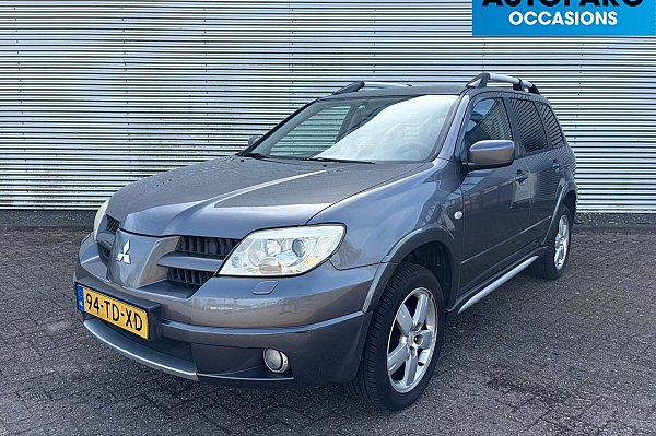 Mitsubishi Outlander Sport 2.4 Invite Scott 4WD , AUTOMAAT, AIRCO, CRUISE CONTROLE, PDC, 4X4, 4x ZGAN VREDESTEIN BANDEN, DISTRIBUTIE REEDS VERVANGEN, STERKE CARAVAN TREKKER, ZEER GOED RIJDENDE 4WD