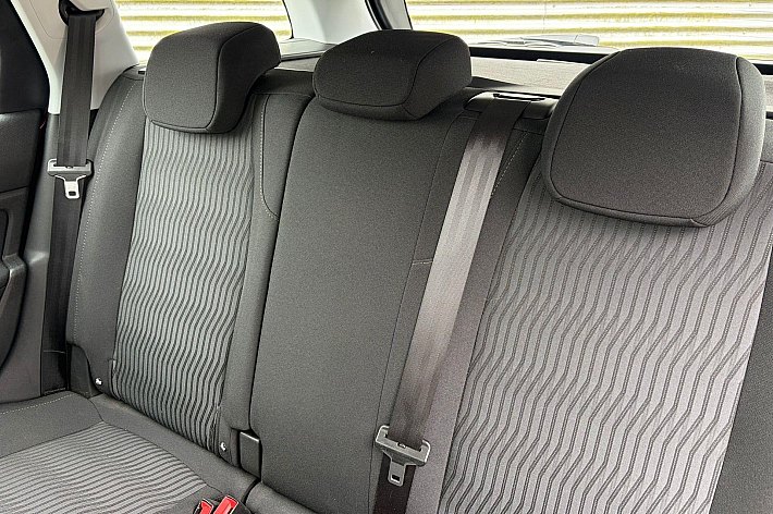 Peugeot 308 SW 1.2 PureTech Access , 83836 KM, AIRCO, PDC ACHTER, CRUISE, NAVI, TREKHAAK, 1e EIGENAAR, ZEER GOED RIJDENDE EN ZUINIGE 308