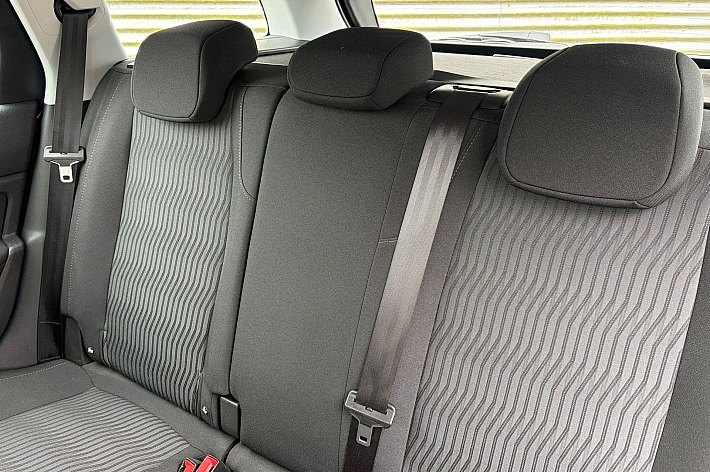 Peugeot 308 SW 1.2 PureTech Access , 83836 KM, AIRCO, PDC ACHTER, CRUISE, NAVI, TREKHAAK, 1e EIGENAAR, ZEER GOED RIJDENDE EN ZUINIGE 308