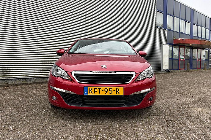 Peugeot 308 SW 1.2 PureTech Access , 83836 KM, AIRCO, PDC ACHTER, CRUISE, NAVI, TREKHAAK, 1e EIGENAAR, ZEER GOED RIJDENDE EN ZUINIGE 308