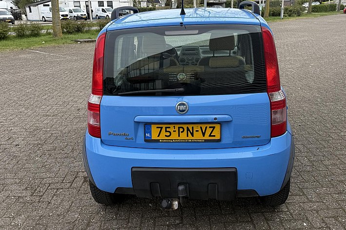 Fiat Panda 1.2 Professional 4x4 , AIRCO (WERKT), GOEDE BANDEN, NWE KOPPELING, 177.905 KM, KANS VOOR IEMAND DIE EEN BETAALBARE WIL, ZELF BEETJE OPKNAPPEN, RIJDT EN SCHAKELT, VOL JAAR APK, RECHTER ACHTERDEUR KLEINE BESCHADIGING, INTERIEUR VIES ( ZELF SCHOONMAKEN), DE 