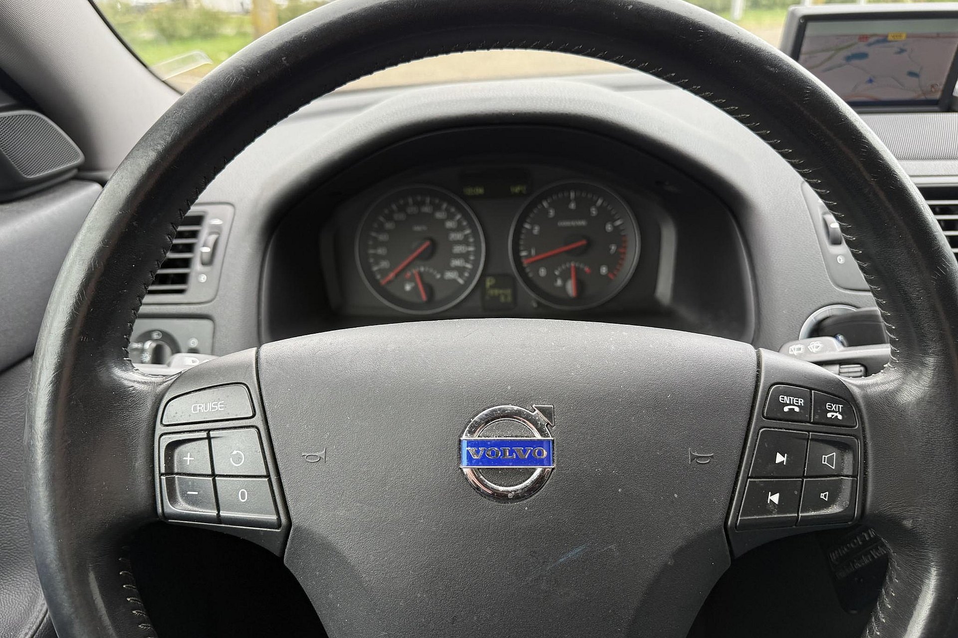 Volvo V50