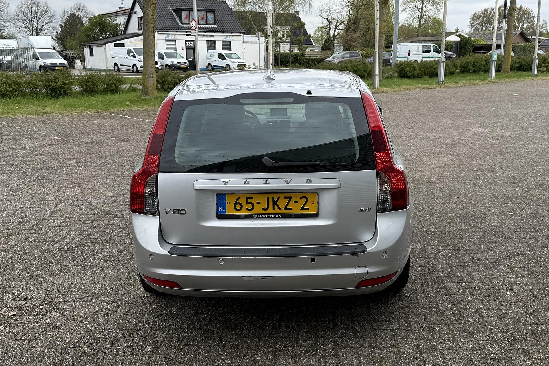 Volvo V50
