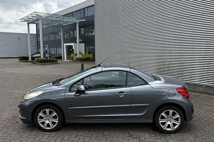 Peugeot 207 CC 1.6 VTi AIRCO, SLECHTS 94.970 KM, INRUILER ZO MEENEMEN SPORTVELGEN, BOEKJES AANWEZIG, INRUIL MOGELIJK