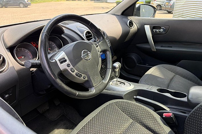 Nissan QASHQAI 2.0 Acenta , AUTOMAAT, CLIMA, PANORAMADAK, CRUISE CONTROLE, ACHTERUITRIJCAMERA, BOEKJES, RIJDT EN SCHAKELT SUPER
