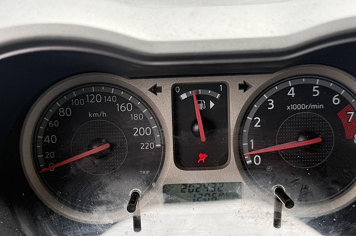 Nissan Note 1.6 Acenta , AIRCO, TREKHAAK, ELECTR RAMEN, RIJDT PRIMA, MOOIE BUDGET 4 DRS.