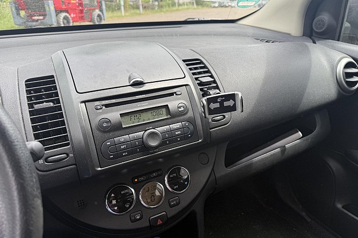 Nissan Note 1.6 Acenta , AIRCO, TREKHAAK, ELECTR RAMEN, RIJDT PRIMA, MOOIE BUDGET 4 DRS.