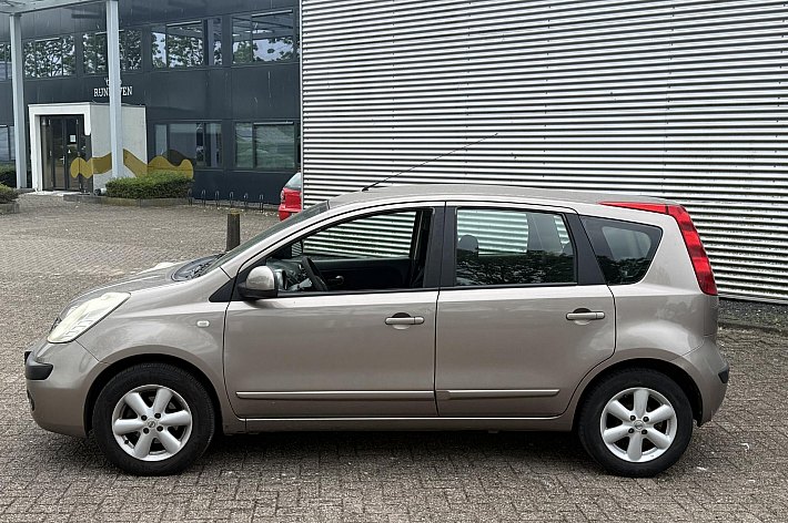 Nissan Note 1.6 Acenta , AIRCO, TREKHAAK, ELECTR RAMEN, RIJDT PRIMA, MOOIE BUDGET 4 DRS.