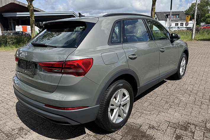 Audi Q3 45 TFSI e S tronic , HYBRIDE/BENZINE, BTW INCL, AUTOMAAT, AIRCO, CRUISE, AUDI VIRTUALITEIT COCKPIT, NAVIGATIE EN NOG VEEL MEER, 1 JAAR GARANTIE