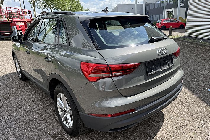 Audi Q3 45 TFSI e S tronic , HYBRIDE/BENZINE, BTW INCL, AUTOMAAT, AIRCO, CRUISE, AUDI VIRTUALITEIT COCKPIT, NAVIGATIE EN NOG VEEL MEER, 1 JAAR GARANTIE