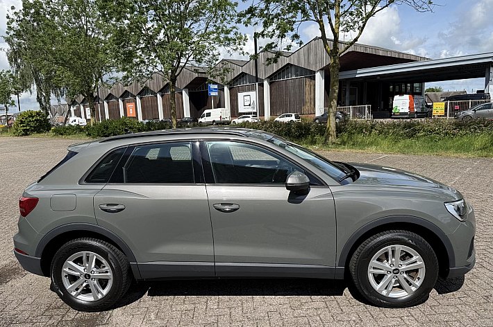 Audi Q3 45 TFSI e S tronic , HYBRIDE/BENZINE, BTW INCL, AUTOMAAT, AIRCO, CRUISE, AUDI VIRTUALITEIT COCKPIT, NAVIGATIE EN NOG VEEL MEER, 1 JAAR GARANTIE