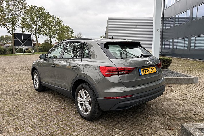 Audi Q3 45 TFSI e S tronic , HYBRIDE/BENZINE, BTW INCL, AUTOMAAT, AIRCO, CRUISE, AUDI VIRTUALITEIT COCKPIT, NAVIGATIE EN NOG VEEL MEER, 1 JAAR GARANTIE