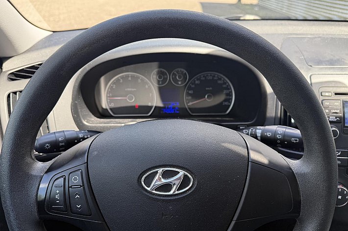 Hyundai I30 CW 1.4i i-Drive Cool , AIRCO, TREKHAAK, BOEKJES, KEURIG ONDERHOUDEN, NETTE EN SPORTIEVE AUTO, NWE APK BIJ AFLEVERING