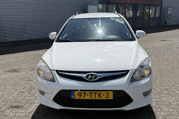 Hyundai I30 CW 1.4i i-Drive Cool , AIRCO, TREKHAAK, BOEKJES, KEURIG ONDERHOUDEN, NETTE EN SPORTIEVE AUTO, NWE APK BIJ AFLEVERING