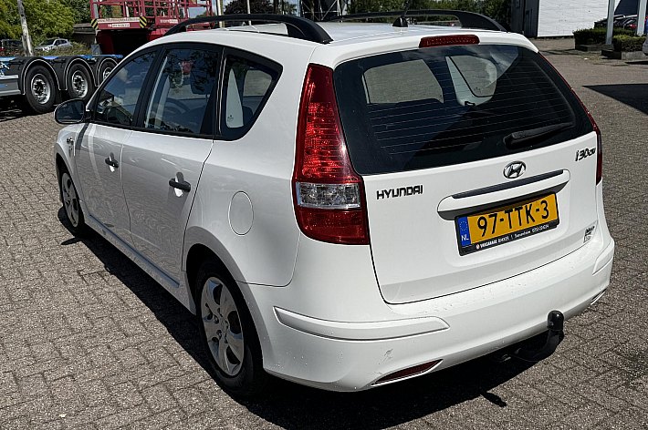 Hyundai I30 CW 1.4i i-Drive Cool , AIRCO, TREKHAAK, BOEKJES, KEURIG ONDERHOUDEN, NETTE EN SPORTIEVE AUTO, NWE APK BIJ AFLEVERING