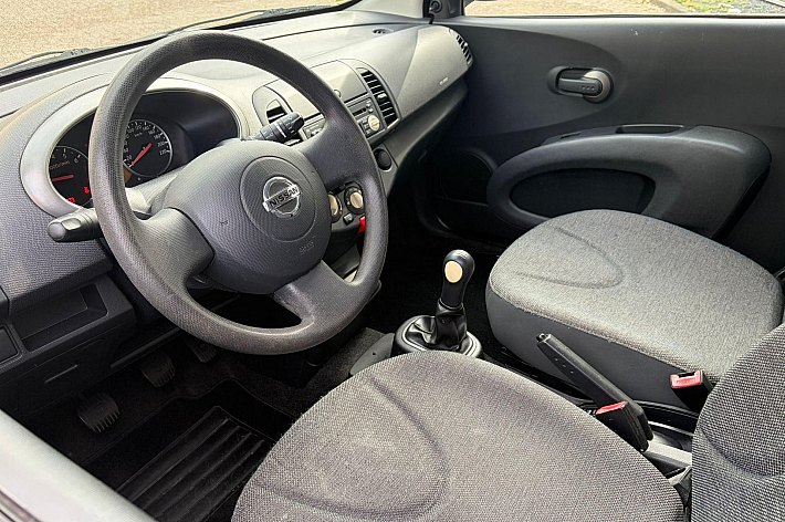 Nissan Micra 1.2 Visia , AIRCO, ELECTR RAMEN, PARROT, GOED ONDERHOUDEN, BOEKJES AANWEZIG, RIJDT GOED, DAK VERKLEURT DOOR DE ZON, VERDER NETTE AUTO