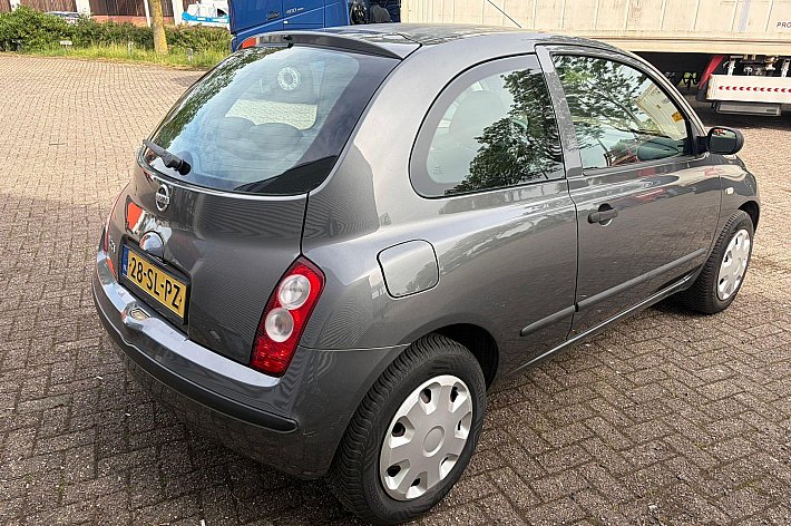 Nissan Micra 1.2 Visia , AIRCO, ELECTR RAMEN, PARROT, GOED ONDERHOUDEN, BOEKJES AANWEZIG, RIJDT GOED, DAK VERKLEURT DOOR DE ZON, VERDER NETTE AUTO