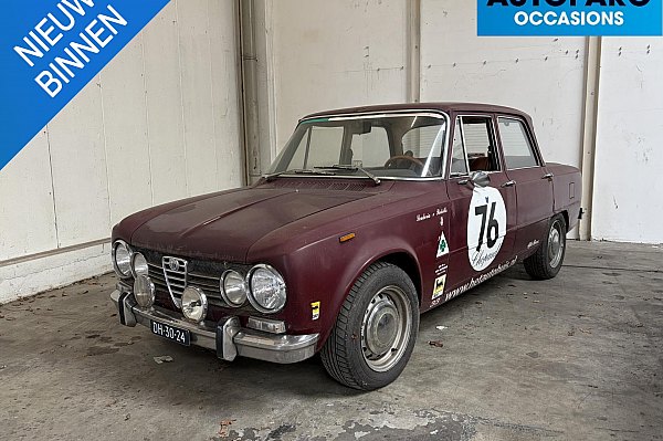 Alfa Romeo Giulia 1.3 L KLASSIEKER, OLDTIMER MET WERKZAAMHEDEN, VOOR DE LIEFHEBBER OM ER WEER EEN PRONKSTUK VAN TE MAKEN.