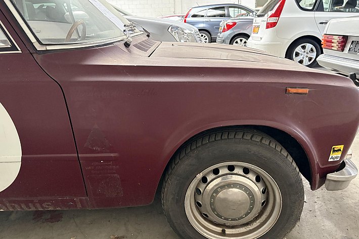 Alfa Romeo Giulia 1.3 L KLASSIEKER, OPKNAPPER, RIJDT EN SCHAKELT, ZIE FOTO’S, LASWERK EN ROEST, OLDTIMER MET WERKZAAMHEDEN, VOOR DE LIEFHEBBER OM ER WEER EEN PRONKSTUK VAN TE MAKEN.