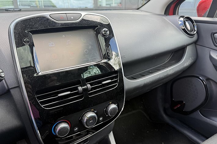 Renault Clio 1.2 Night & Day ,PANORAMADAK, AIRCO, CRUISE CONTROLE, NAVI, BOEKJES AANWEZIG, RIJDT SUPER