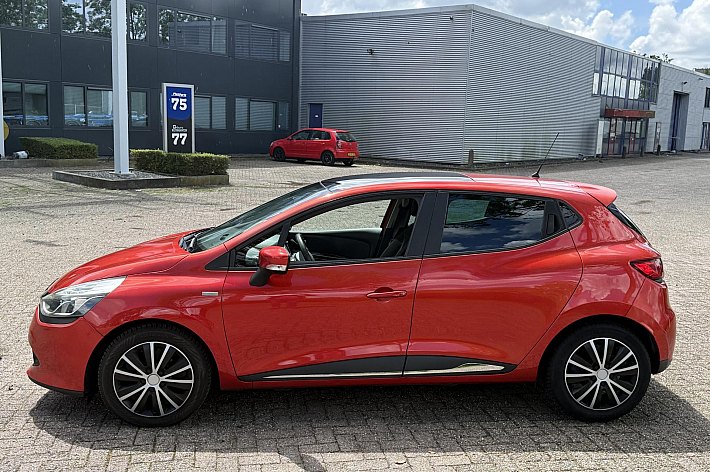 Renault Clio 1.2 Night & Day ,PANORAMADAK, AIRCO, CRUISE CONTROLE, NAVI, BOEKJES AANWEZIG, RIJDT SUPER
