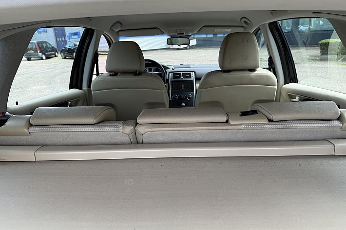 Mercedes-Benz B-Klasse 170 , AUTOMAAT, AIRCO, HALF LEDER, ACHTERUITRIJCAMERA, NAVI, 181.305 KM, BOEKJES, ELECTRISCHE RAMEN.