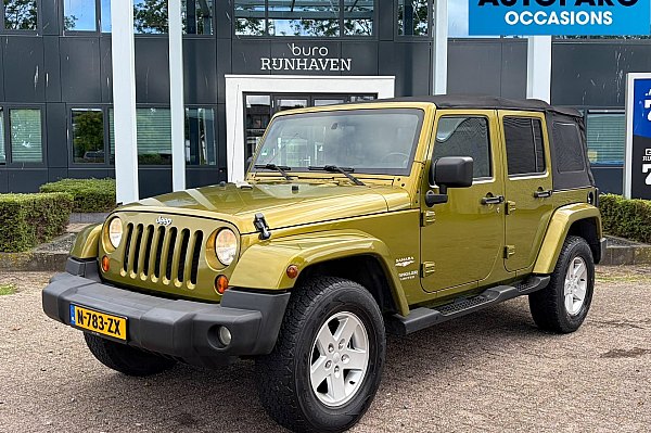 Jeep Wrangler Unlimited 3.8 Sahara , CRUISE CONTROLE, 4WD, AUTOMAAT, TREKHAAK, AIRCO, HARD EN SOFTTOP !, ONDERHOUDEN BIJ DE HAI, LAATSTE ONDERHOUD 9-2025 T.W.V. 3746,= EURO, RIJDT EN SCHAKELT ALS NIEUW, SUPER NETTE AUTO
