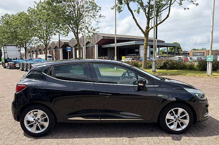 Renault Clio 0.9 TCe Limited , 84.406 KM NAP, AIRCO, TREKHAAK, CRUISE CONTROLE, NAVI, VOLLEDIG ONDERHOUDEN