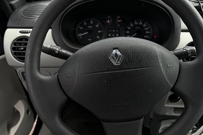 Renault Kangoo 1.6-16V Privilège , 96.495 KM NAP, APPLE CARPLAY, ELECTR RAMEN, CENTRALE DEURVERGRENDELING MET AB, DUBBELE SCHUIFDEUREN, VOLLEDIG ONDERHOUDEN, NETTE EN PERFECT RIJDENDE KANGOO
