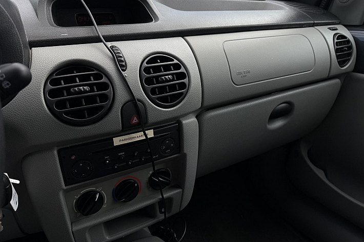 Renault Kangoo 1.6-16V Privilège , 96.495 KM NAP, APPLE CARPLAY, ELECTR RAMEN, CENTRALE DEURVERGRENDELING MET AB, DUBBELE SCHUIFDEUREN, VOLLEDIG ONDERHOUDEN, NETTE EN PERFECT RIJDENDE KANGOO