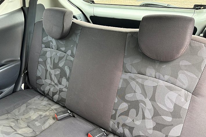 Suzuki Alto 1.0 Comfort Plus , AIRCO, 5 DEURS, 160.750 KM NAP, KEURIG ONDERHOUDEN, BOEKJES AANWEZIG, KLEIN PLEKJE OP DE VOORSPOILER VERDER NETJES