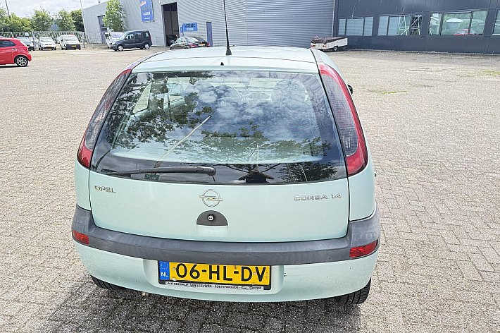 Opel Corsa 1.4-16V Comfort AUTOMAAT, ELECTR RAMEN, INRUILER ZO MEENEMEN, GEEN GARANTIE MOGELIJK, WEG = PECH