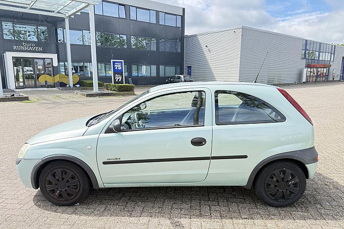 Opel Corsa 1.4-16V Comfort AUTOMAAT, ELECTR RAMEN, INRUILER ZO MEENEMEN, GEEN GARANTIE MOGELIJK, WEG = PECH