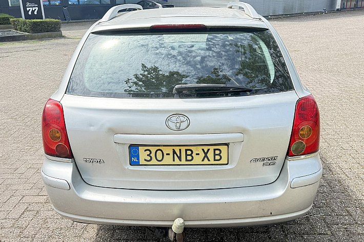 Toyota Avensis wagon 2.0 VVTi Linea Sol , AUTOMAAT, AIRCO, CRUISE CONTROLE, TREKHAAK, 4 ELEKTRISCHE RAMEN, RIJDT EN SCHAKELT TOP, VOOR DE LIEFHEBBER OF EXPORT, AUTO ZELF WASSEN