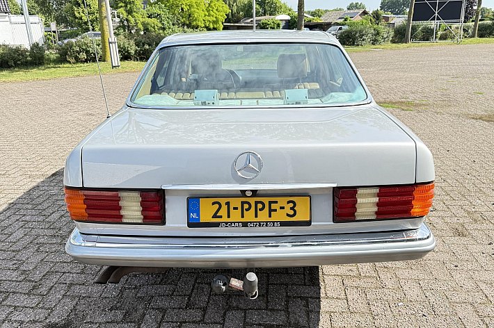 Mercedes-Benz S-Klasse 380 SEL , VOLLEDER, ELECTR BESTUURDERSSTOEL, GEEN INGEZAKTE STOELEN !!, CRUISE CONTROLE, AUTOMAAT, ELECTR BUITENSPIEGEL, TREKHAAK, MOTOR LOOPT SUPER MOOI, SCHAKELT GOED, MOOI AUTO ALS BELEGGING OF GEWOON LEKKER RIJDEN, APK 18-6-2028.
