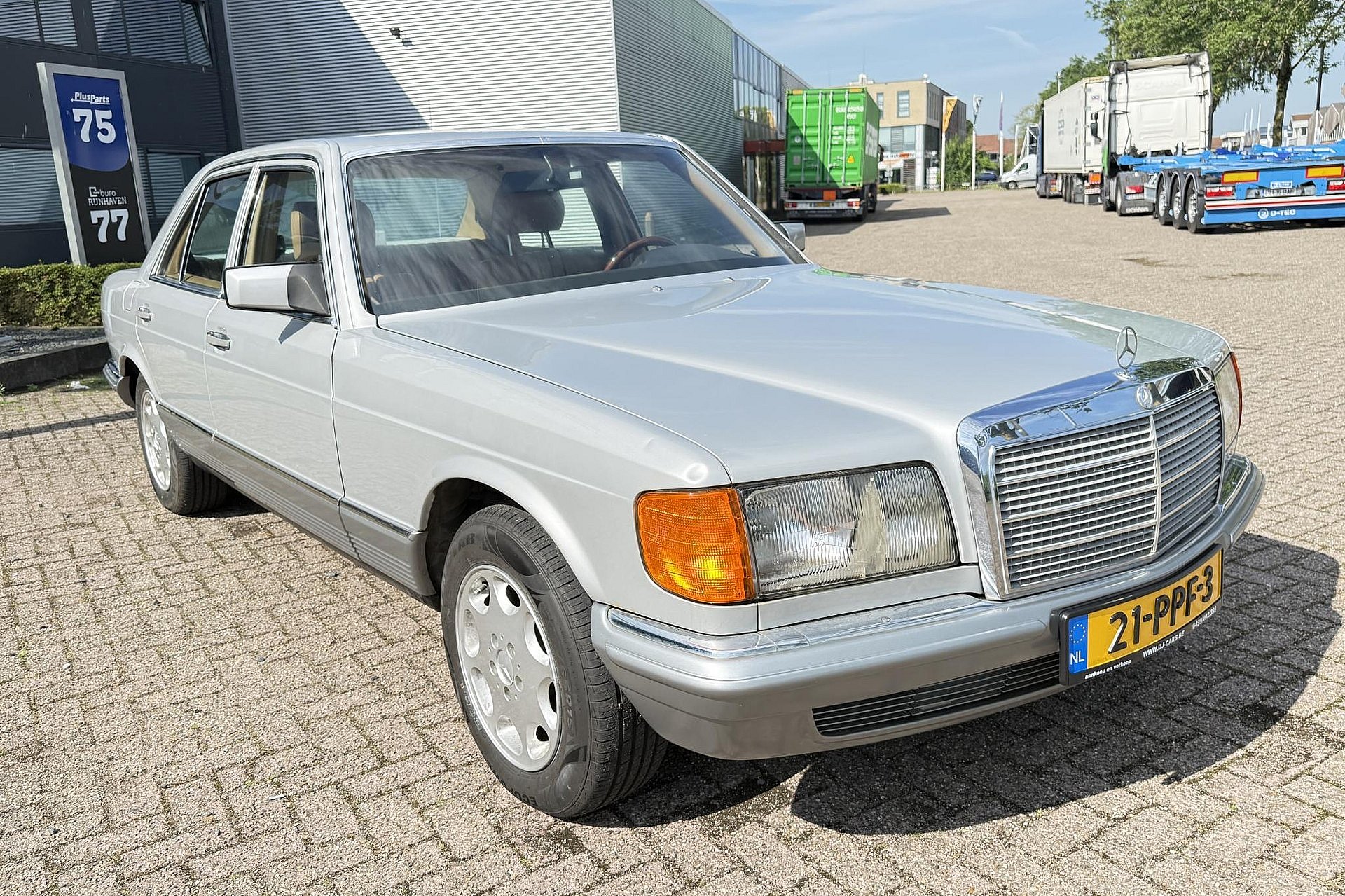 Mercedes-Benz S-Klasse