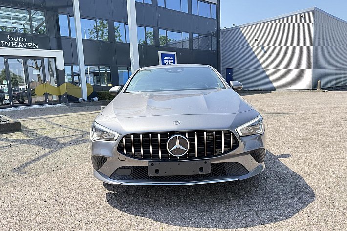 Mercedes-Benz CLA-Klasse 180 Business Solution Essential , 55.666 KM, GROTE DIGITAAl DASHBOARD, DEALERONDERHOUDEN, HANDGESCHAKELD, ZEER VEEL OPTIE’S, LET OP !!! PRIJS IS EX BPM / EX BTW, BELGISCHE AUTO, AUTOPAS AANWEZIG