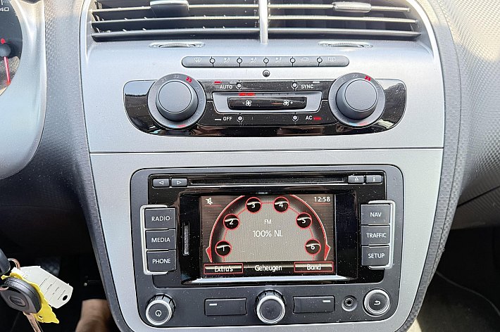 SEAT Altea 1.2 TSI Ecomotive Businessline COPA , CRUISE CONTROLE, AIRCO, NAVI, VOLLEDIG ONDERHOUDEN, TREKHAAK, SUPER NETTE EN PERFECT RIJDENDE ALTEA, ORIGINELE NL AUTO, INRUIL MOGELIJK