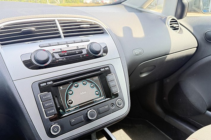 SEAT Altea 1.2 TSI Ecomotive Businessline COPA , CRUISE CONTROLE, AIRCO, NAVI, VOLLEDIG ONDERHOUDEN, TREKHAAK, SUPER NETTE EN PERFECT RIJDENDE ALTEA, ORIGINELE NL AUTO, INRUIL MOGELIJK