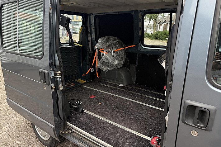 Fiat Ducato 11 2.0 JTD 285 DC , GOED RIJDENDE BUS, LIFT MAG ALLEEN BIJ EXPORT ERIN BLIJVEN !!, DRAAISTOEL, ELECTRISCHE RAMEN, ONDERHOUD AANWEZIG. EXPORT TOPPER !!!