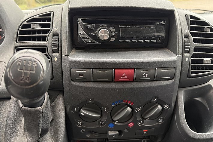 Fiat Ducato 11 2.0 JTD 285 DC , GOED RIJDENDE BUS, LIFT MAG ALLEEN BIJ EXPORT ERIN BLIJVEN !!, DRAAISTOEL, ELECTRISCHE RAMEN, ONDERHOUD AANWEZIG. EXPORT TOPPER !!!