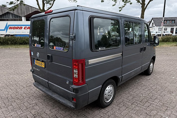 Fiat Ducato 11 2.0 JTD 285 DC , GOED RIJDENDE BUS, LIFT MAG ALLEEN BIJ EXPORT ERIN BLIJVEN !!, DRAAISTOEL, ELECTRISCHE RAMEN, ONDERHOUD AANWEZIG. EXPORT TOPPER !!!