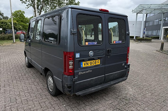 Fiat Ducato 11 2.0 JTD 285 DC , GOED RIJDENDE BUS, LIFT MAG ALLEEN BIJ EXPORT ERIN BLIJVEN !!, DRAAISTOEL, ELECTRISCHE RAMEN, ONDERHOUD AANWEZIG. EXPORT TOPPER !!!