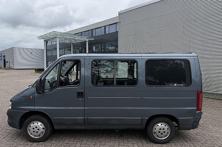 Fiat Ducato 11 2.0 JTD 285 DC , GOED RIJDENDE BUS, LIFT MAG ALLEEN BIJ EXPORT ERIN BLIJVEN !!, DRAAISTOEL, ELECTRISCHE RAMEN, ONDERHOUD AANWEZIG. EXPORT TOPPER !!!