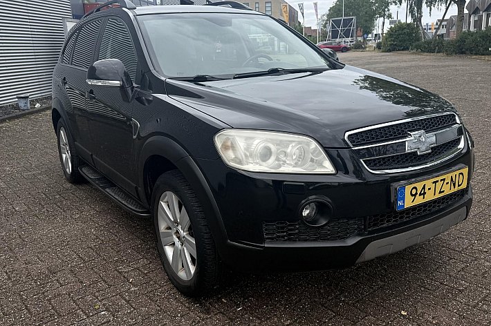 Chevrolet Captiva 3.2i Executive , AUTOMAAT, AWD, 7 PERS , AIRCO, LEDER, OPENDAK, ELECTR STOELEN, ELEC SPIEGELS EN RAMEN, AWD, TREKHAAK, BOEKJES AANWEZIG, 4WD